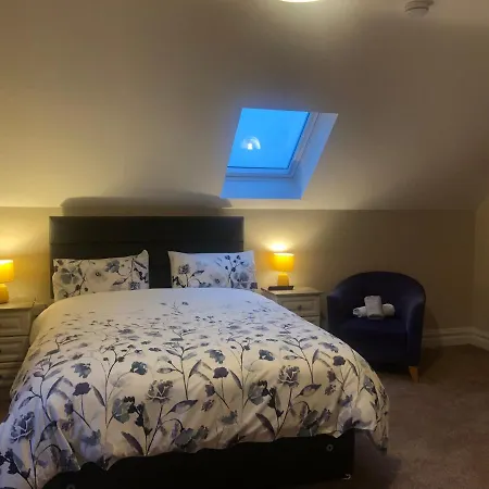 Maplehouse 4*