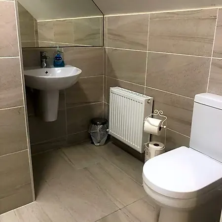 Maplehouse 4*