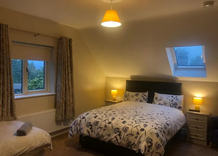 Maplehouse לינה וארוחת בוקר